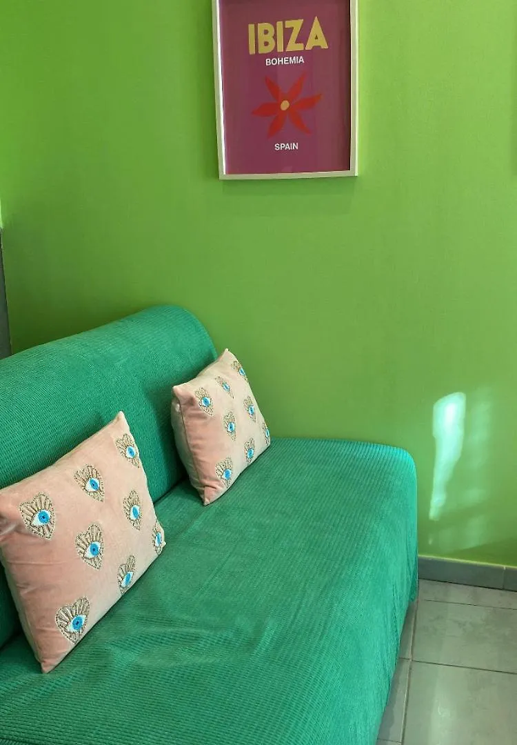 Appartement Ibiz'Arles 0*, Arles France